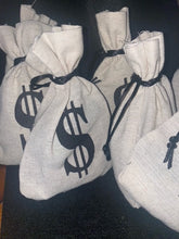 Load image into Gallery viewer, GRIS GRIS MONEY SACHET TALISMAN