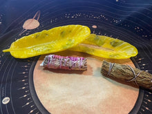 Load image into Gallery viewer, Leaf Smudge Bowl